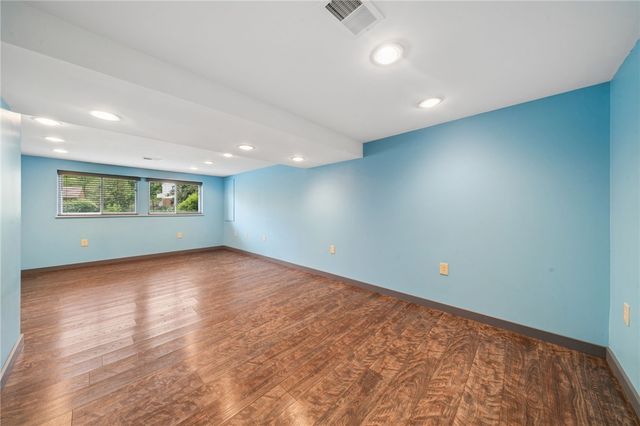506 Malabar Dr, Plum Boro, PA 15239