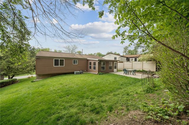 506 Malabar Dr, Plum Boro, PA 15239
