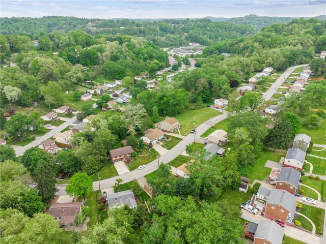 506 Malabar Dr, Plum Boro, PA 15239