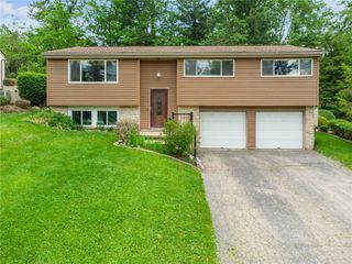 506 Malabar Dr, Plum Boro, PA 15239