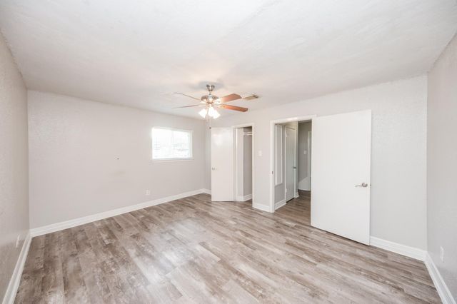 16418 Blackhawk Boulevard, Friendswood, TX 77546