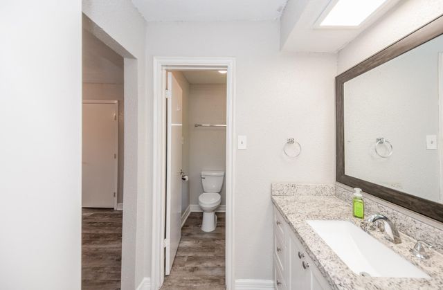 16418 Blackhawk Boulevard, Friendswood, TX 77546