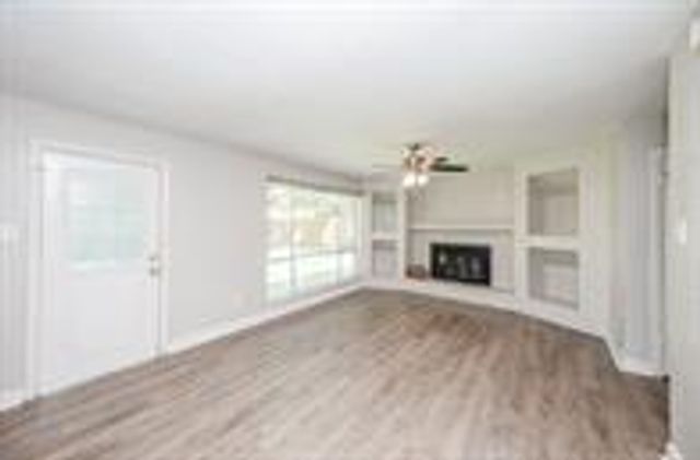 16418 Blackhawk Boulevard, Friendswood, TX 77546
