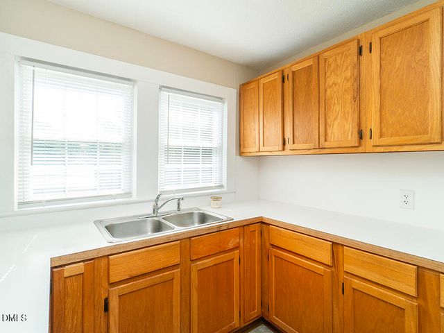 1441 N Graham Hopedale Road, Burlington, NC 27217