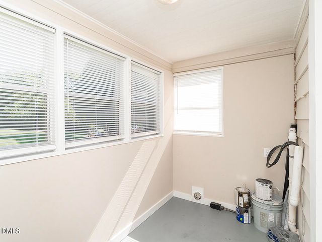 1441 N Graham Hopedale Road, Burlington, NC 27217