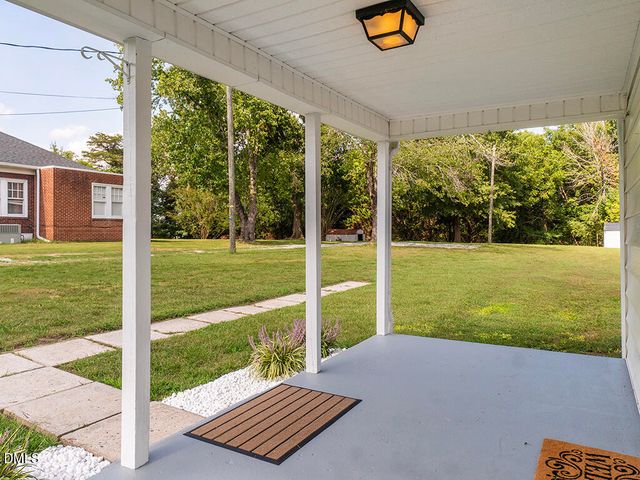 1441 N Graham Hopedale Road, Burlington, NC 27217