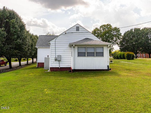 1441 N Graham Hopedale Road, Burlington, NC 27217