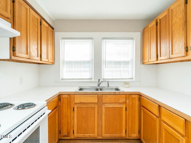 1441 N Graham Hopedale Road, Burlington, NC 27217