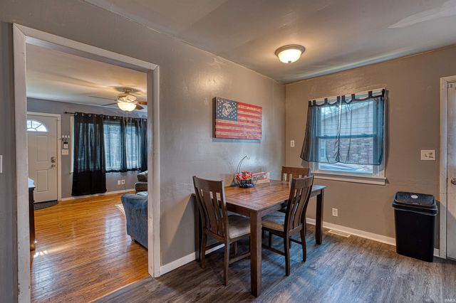 1512 N Saint James Boulevard, Evansville, IN 47711