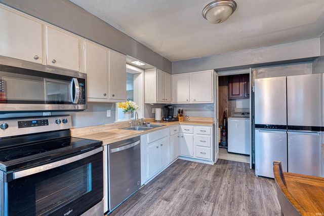 1512 N Saint James Boulevard, Evansville, IN 47711