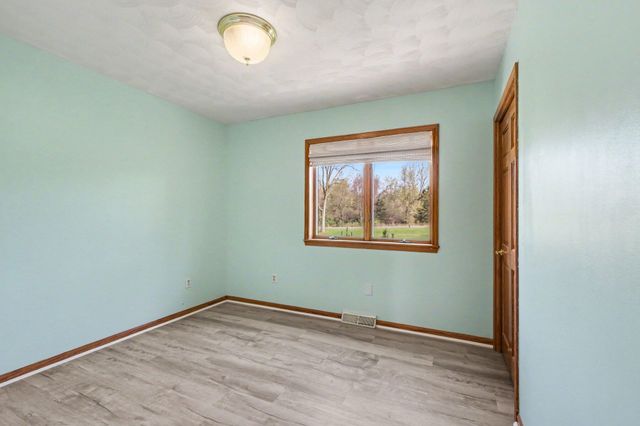 3214 7th Street, Wayland, MI 49348