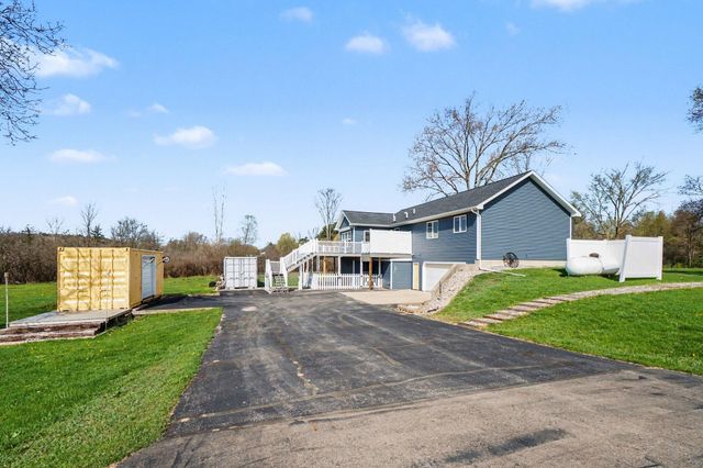 3214 7th Street, Wayland, MI 49348