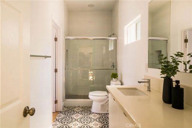 5334 Chesley Avenue, Los Angeles, CA 90043
