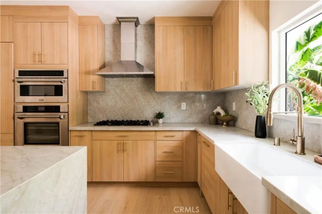 5334 Chesley Avenue, Los Angeles, CA 90043