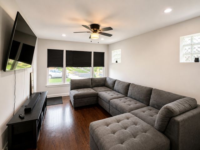 12520 S Yale Avenue, Chicago, IL 60628