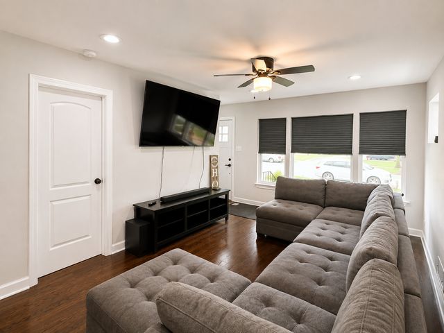 12520 S Yale Avenue, Chicago, IL 60628