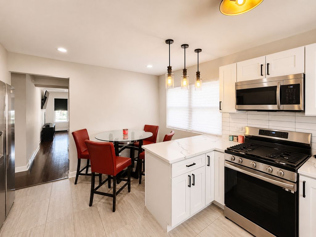 12520 S Yale Avenue, Chicago, IL 60628 — photo 4