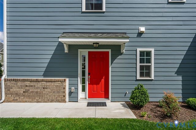 13729 Randolph Pond Ln, Midlothian, VA 23114