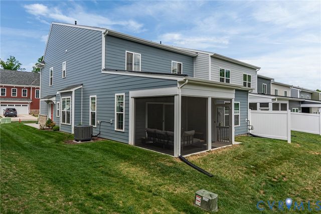 13729 Randolph Pond Ln, Midlothian, VA 23114