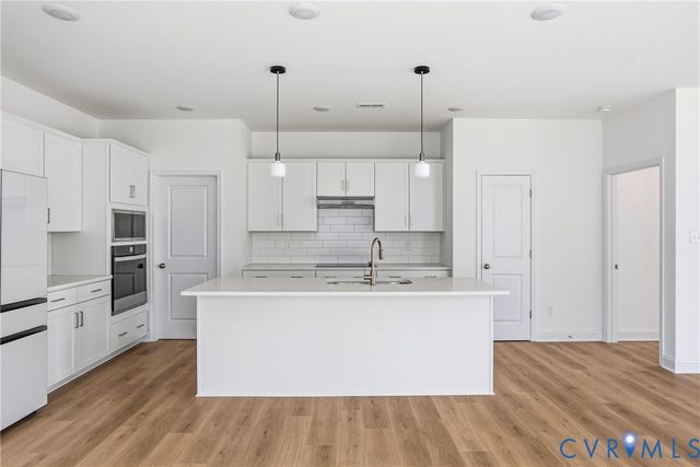 13729 Randolph Pond Ln, Midlothian, VA 23114