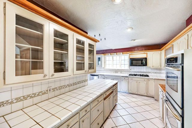 2410 River View Drive, Janesville, WI 53546