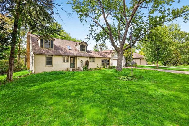 2410 River View Drive, Janesville, WI 53546
