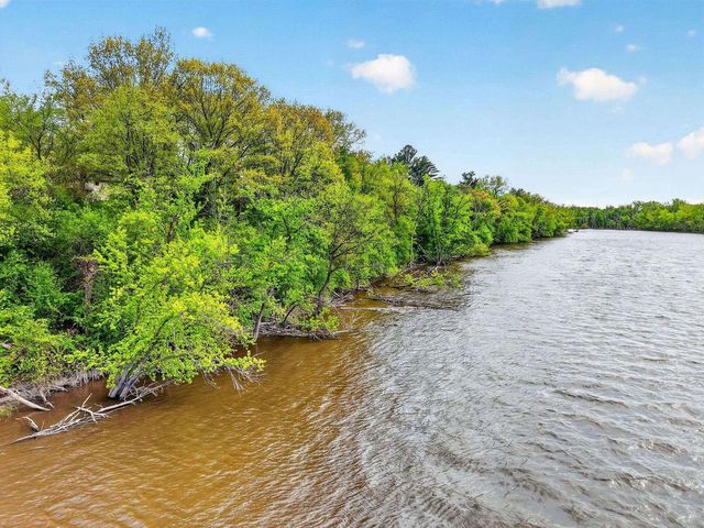 2410 River View Drive, Janesville, WI 53546