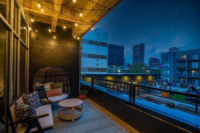 199 S 5th Street, 406, Columbus, OH 43215