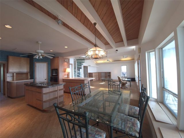 1823 Port O Call Street, Tiki Island, TX 77554