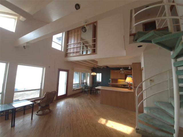 1823 Port O Call Street, Tiki Island, TX 77554