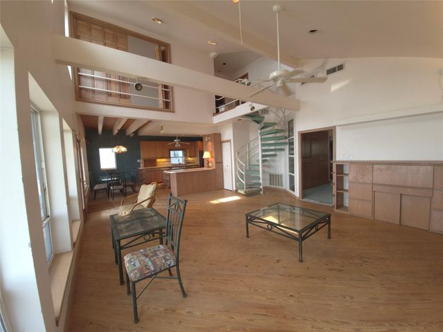 1823 Port O Call Street, Tiki Island, TX 77554