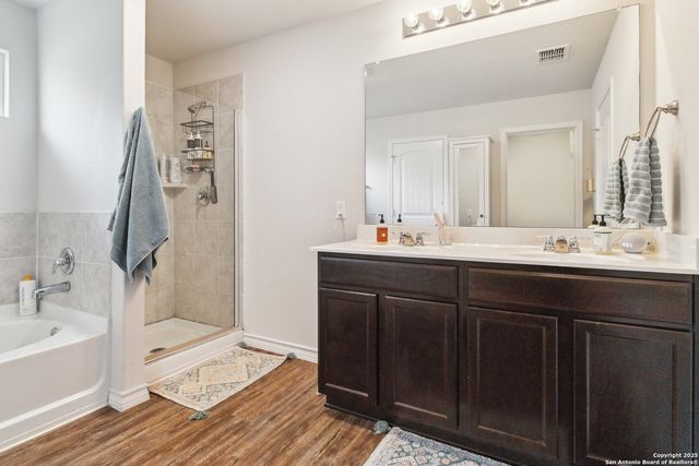 2710 Green Leaf Way, San Antonio, TX 78244