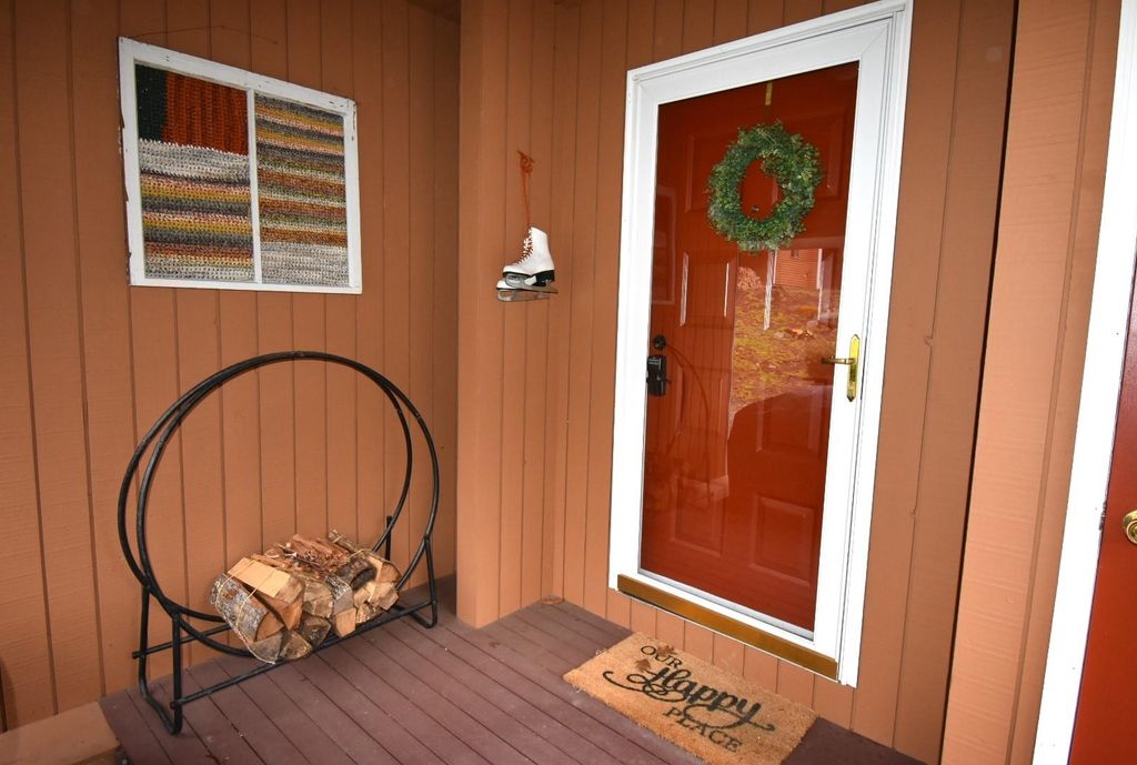 8 Streamside Rd Unit 3, Campton, NH 03223