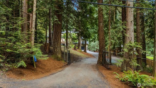 3036 E Ames Lake Drive NE, Redmond, WA 98053