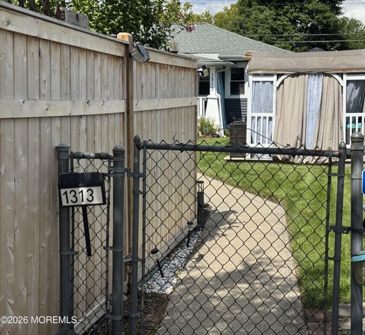 1313 3rd Avenue, Asbury Park, NJ 07712