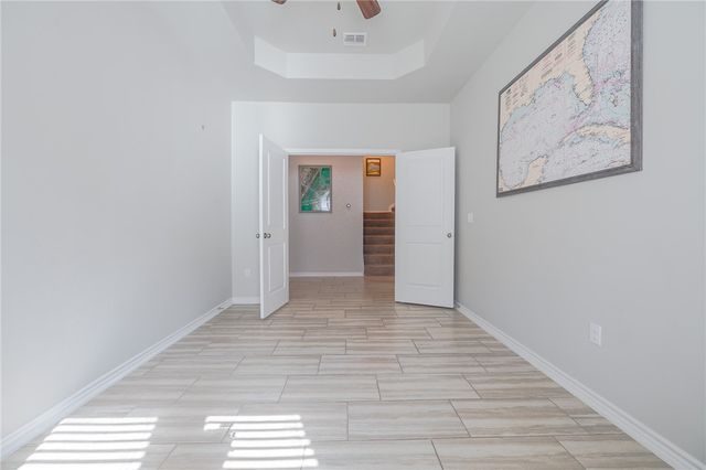 125 Shadow Moss Lane, Rockport, TX 78382