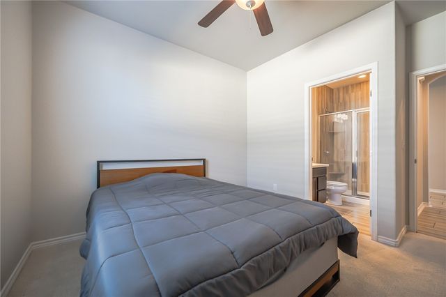 125 Shadow Moss Lane, Rockport, TX 78382