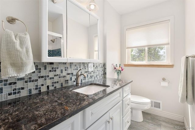 9565 W 52nd Avenue, Arvada, CO 80002