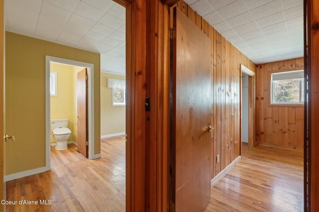 1206 Meadowood RD, Sandpoint, ID 83864