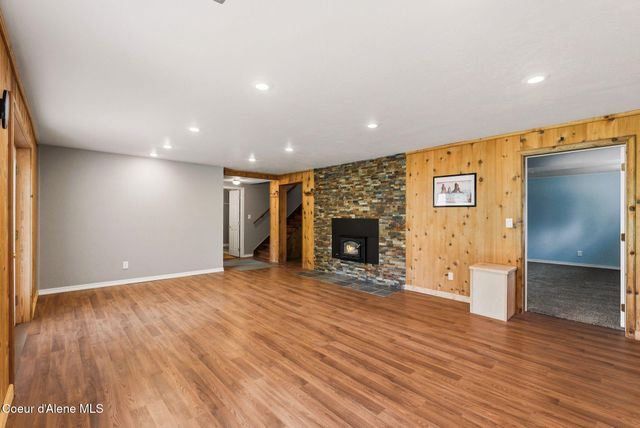 1206 Meadowood RD, Sandpoint, ID 83864
