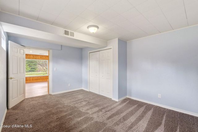 1206 Meadowood RD, Sandpoint, ID 83864
