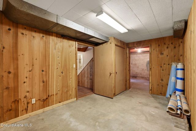 1206 Meadowood RD, Sandpoint, ID 83864