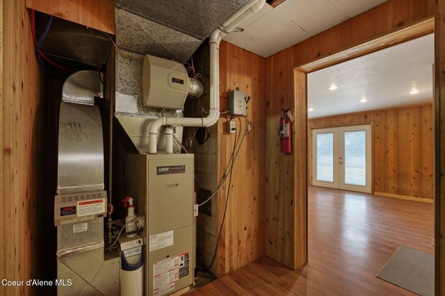 1206 Meadowood RD, Sandpoint, ID 83864