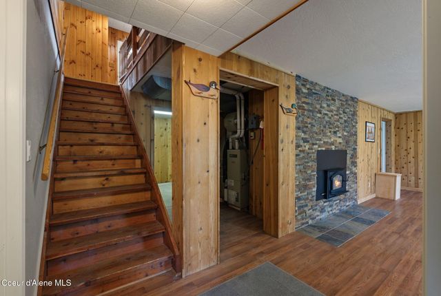 1206 Meadowood RD, Sandpoint, ID 83864