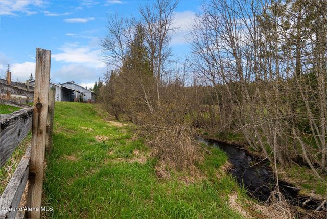 1206 Meadowood RD, Sandpoint, ID 83864