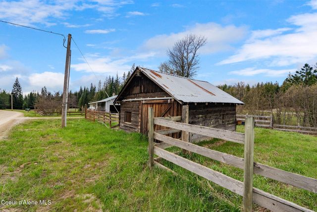 1206 Meadowood RD, Sandpoint, ID 83864
