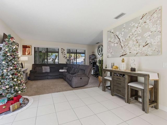 3962 Circle Lake Drive, West Palm Beach, FL 33417