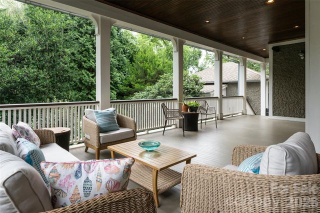 242 Racquet Club Road, Asheville, NC 28803