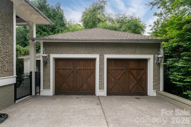 242 Racquet Club Road, Asheville, NC 28803