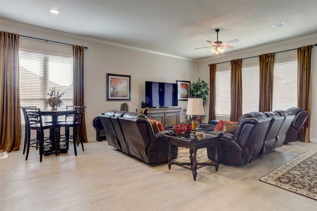 207 Michael Drive, Princeton, TX 75407